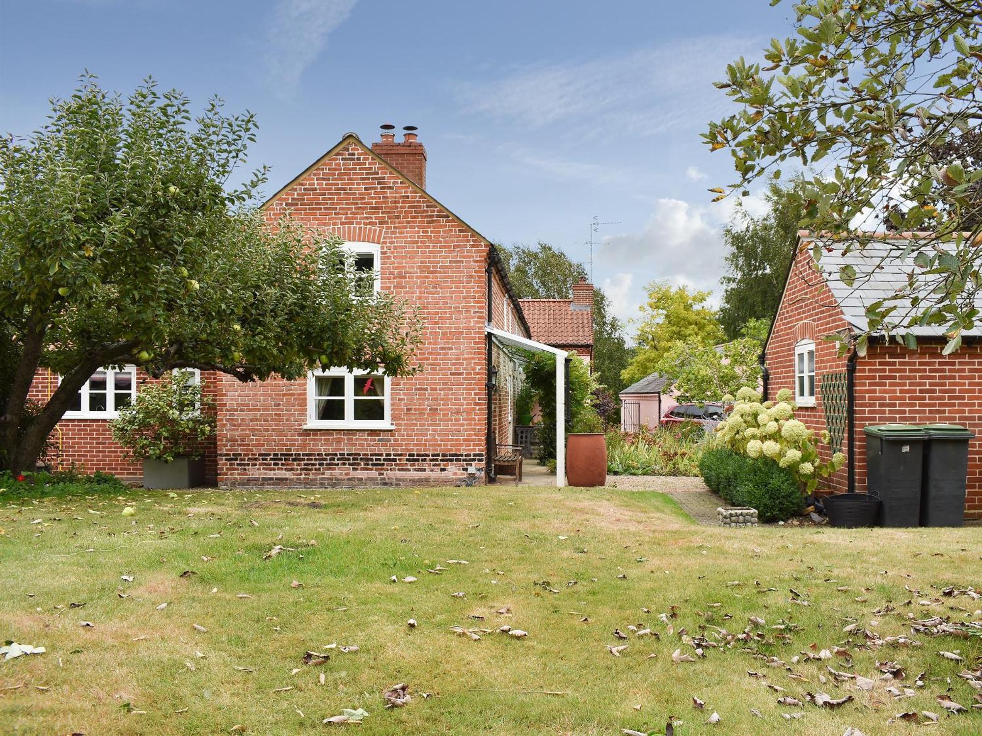 The Cottage Great Blakenham Exterior foto